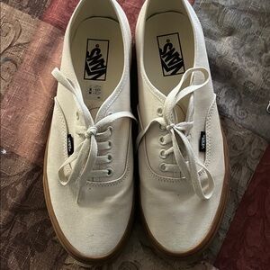 Vans White and Tan Sneakers Canvas Lace-Up rubber sole
